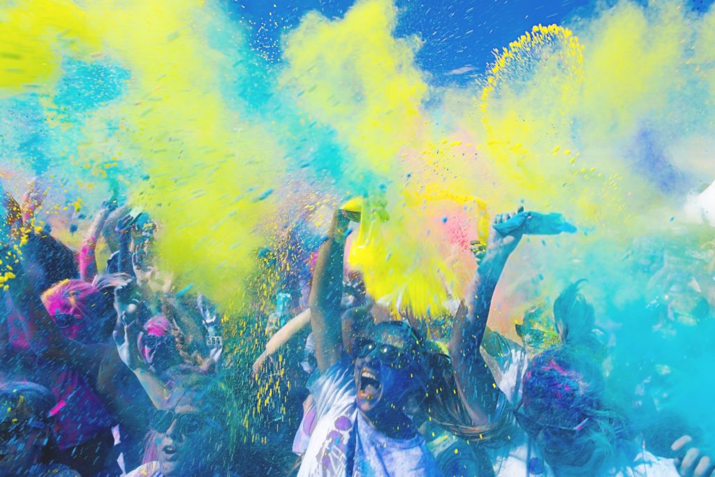 Image of color fun run as example of a turnkey event.